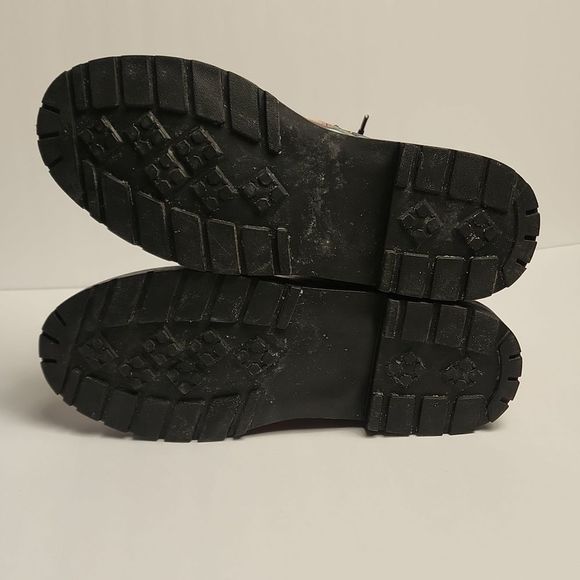 MAWEEPET Boots, Books,Black,Doc Style Size 8.5 Men 11 F EUC School Teacher Learn - Picture 6 of 12